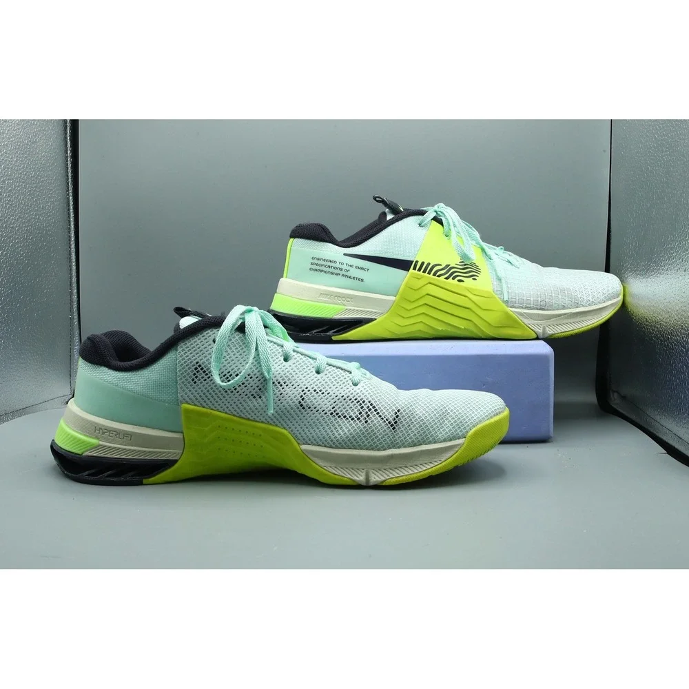 Nike Metcon 8 Mint Green Volt Training Shoes DO9328-300 Mens Size 9